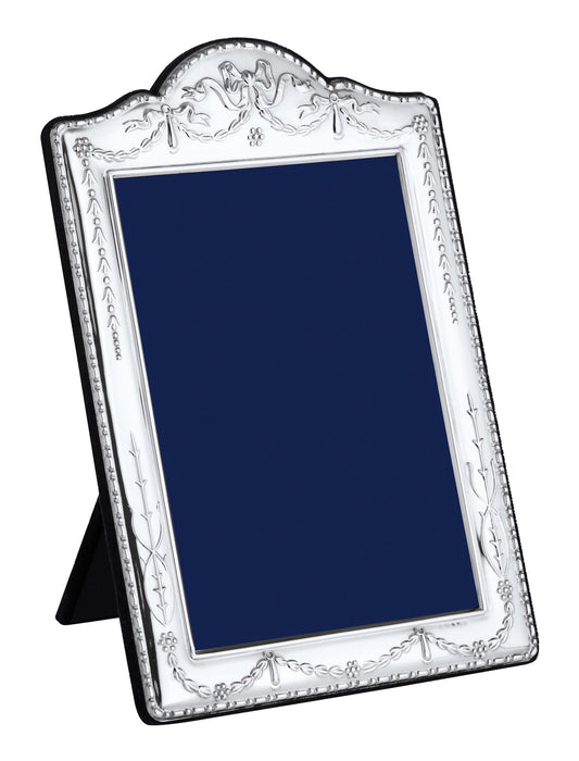 Traditional 3½" x 2½" Sterling Silver Photo Frame with Grey Velvet Back